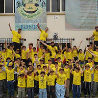 Groupe d'enfants du Beth Loubavitch
